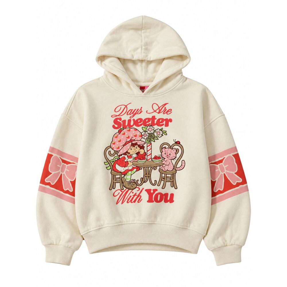 The World of Strawberry Shortcake Cream Graphic Hoodie XS 0-2 Y2K Kawaii